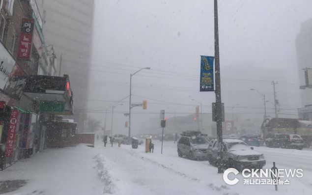 광역토론토지역, 첫 대설 예보… 일요일 최대 10cm 적설 예상 - CKNNews 이미지