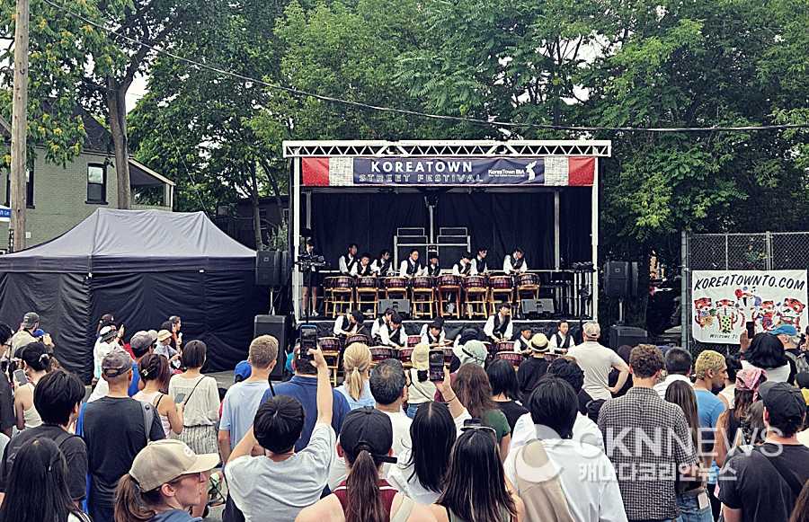 2025 코리아타운 스트리트 페스티벌 성료 "5만 관중 운집" - CKNNews 이미지