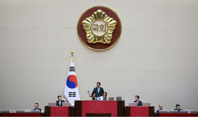 윤석열 대통령 탄핵안' 표결 정족수 미달 '투표 불성립' - CKNNews 이미지