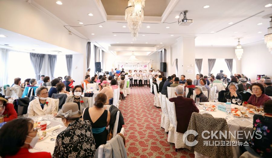 "제8회 늘푸른 팔도잔치"…어르신 위한 생일축제·문화한마당 - CKNNews 이미지