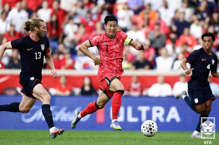 손흥민 1골 1도움 맹활약... FIFA 15위 미국 완파 - CKNNews 이미지