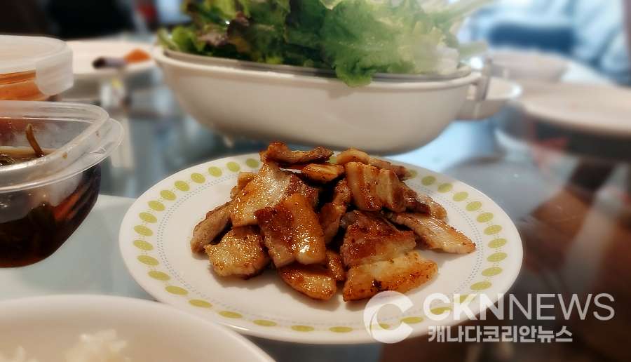 '이것' 하나면 집에서 먹는 고기가 '맛집 삼겹살'로 변신한다? - CKNNews 이미지