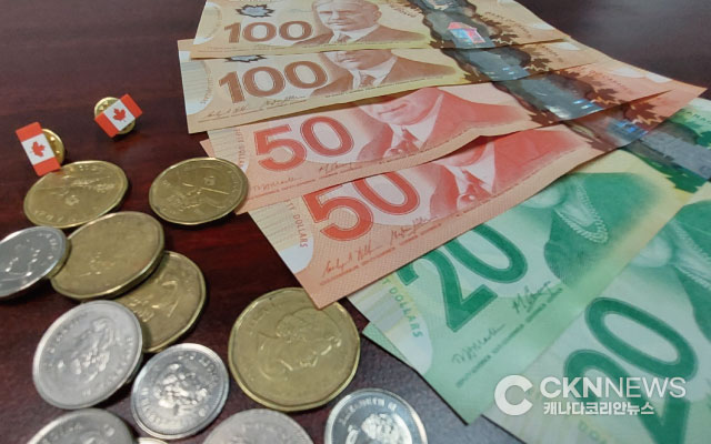 온타리오 최저임금 17.60달러로 인상…10월 1일부터 - CKNNews 이미지