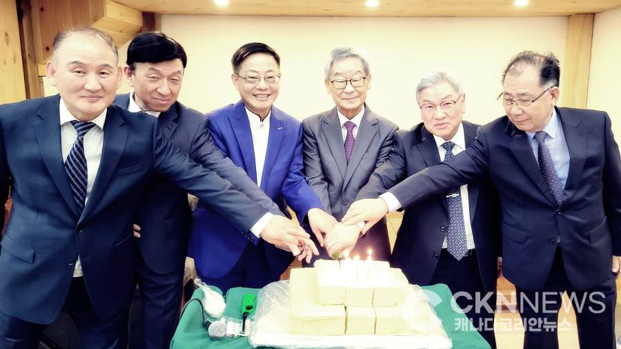 토론토 소금과빛 염광교회 설립 42주년 기념 예배 성료 - CKNNews 이미지