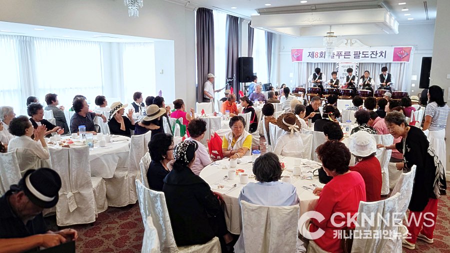 제8회 늘푸른 팔도잔치(사진-캐나다코리안뉴스, 무단복제 및 재배포 금지)